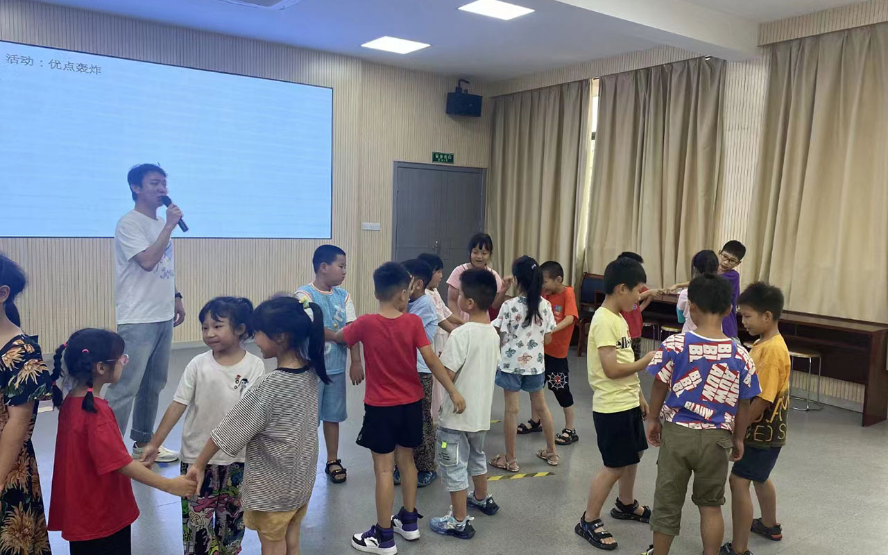 青龙龙观乡中心学校